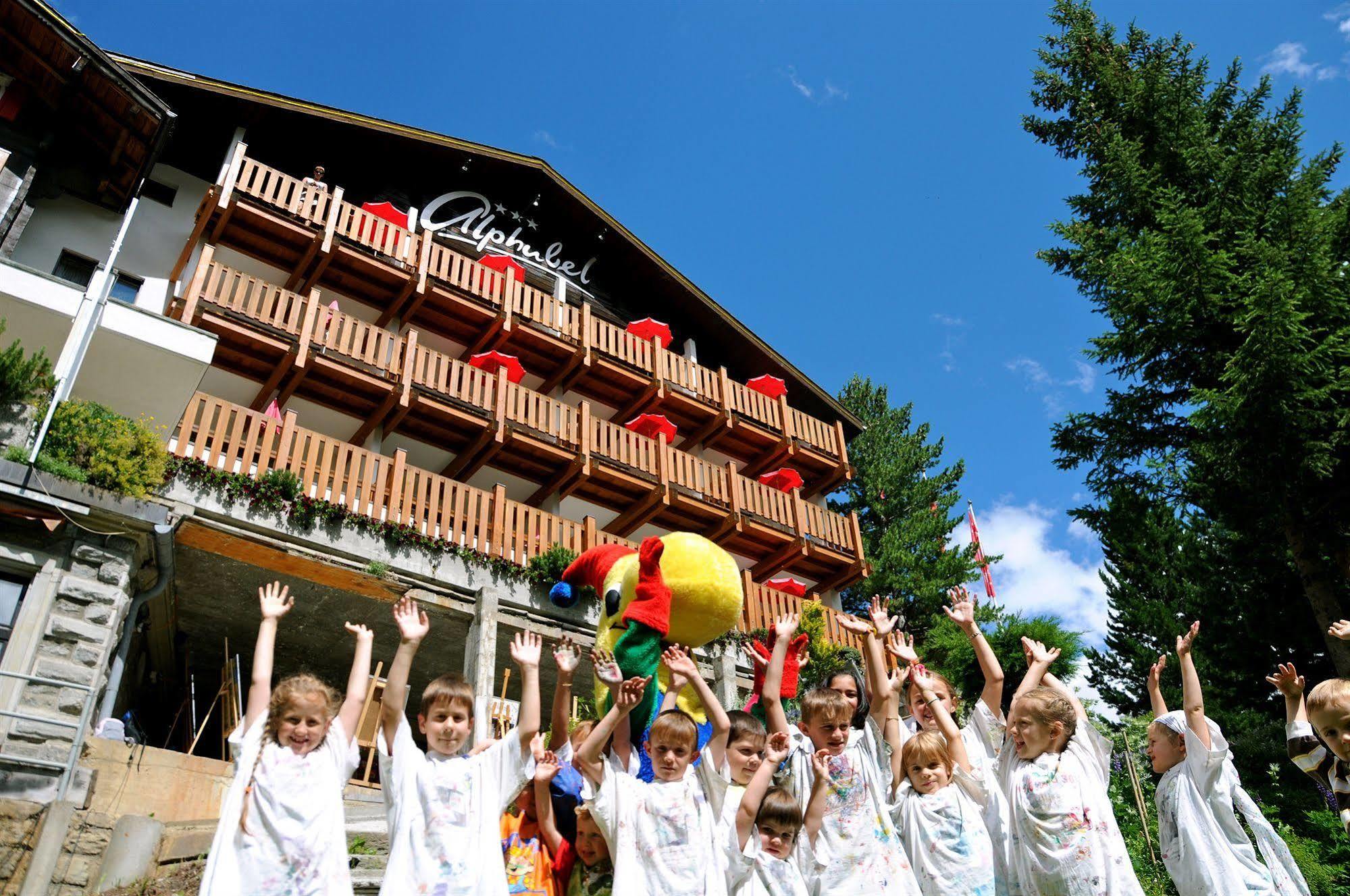Swiss Family Hotel Alphubel Saas Fee Exteriör bild